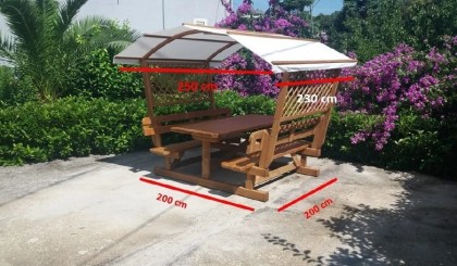 Tavolo Da Giardino Con Panche E Copertura Inclusa