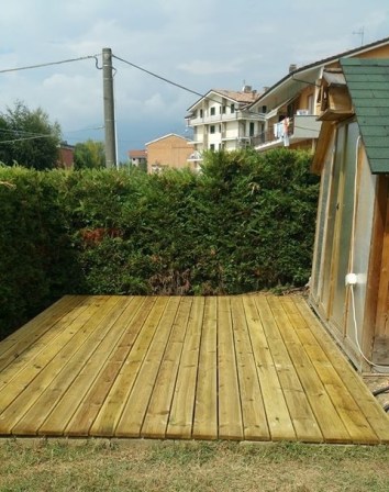 Decking Pavimento per Esterno in Pino - Listone da 2000 mm